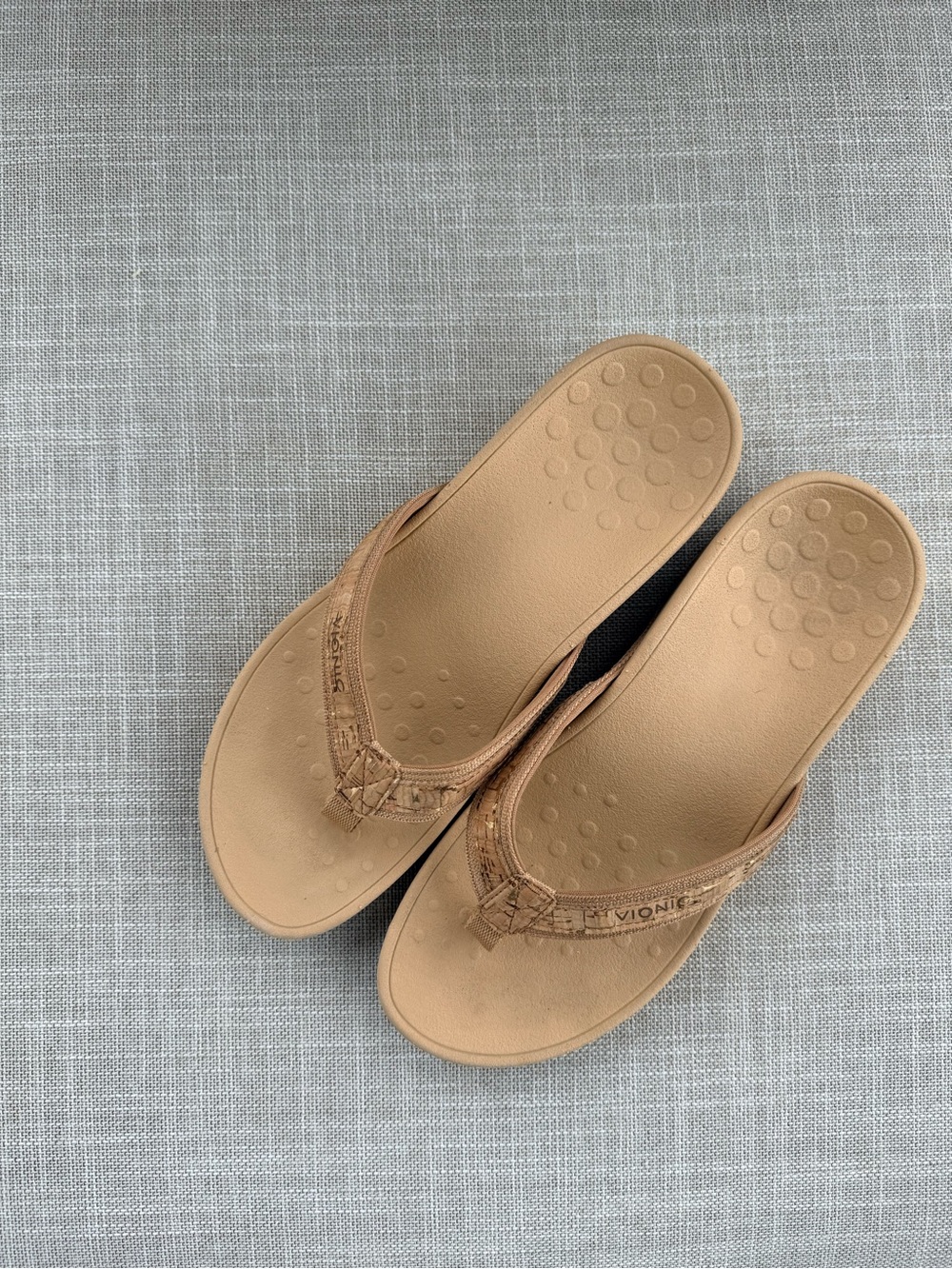 Vionic Women's, High Tide Platform Sandal Cork 8 - Picture 3 of 5
